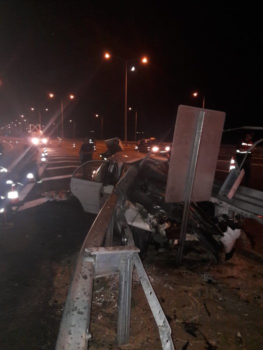 Manisa- İzmir Otoyolu’nda katliam gibi kaza: 3 ölü, 2 yaralı