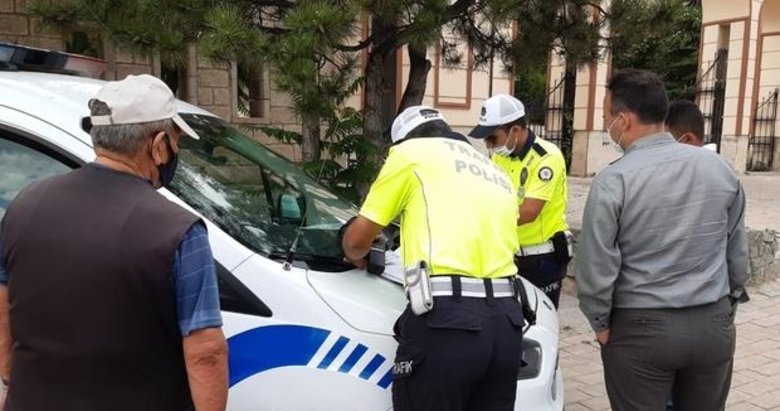 Afyonkarahisar’da maske takmayan 20 kişiye 18 bin lira ceza uygulandı