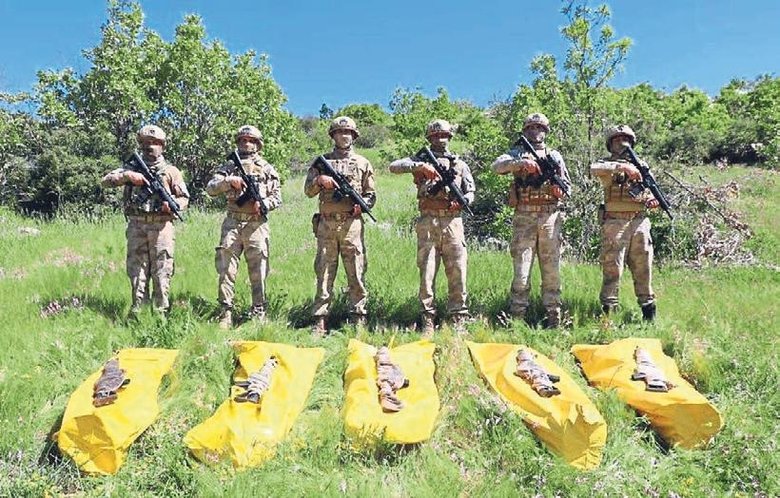 Şehitlerimizi sonsuzluğa uğurladık