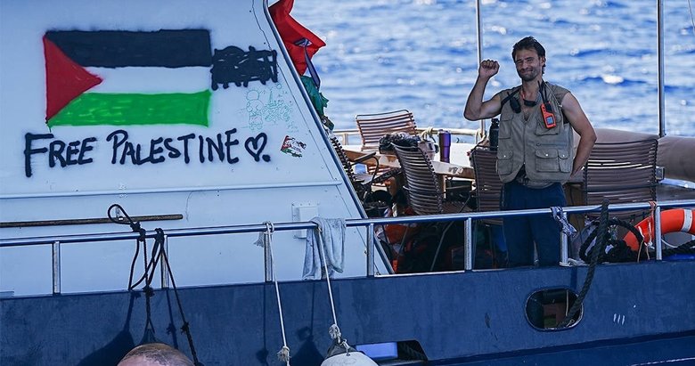 Sumud Filosu yüksek riskli bölgeye giriş yaptı: Katil israil tehdit etti! Gazze için ölümü göze aldılar!