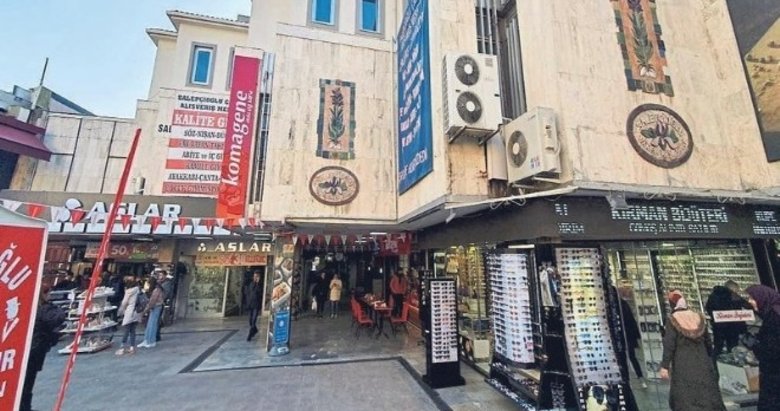 Salepçioğlu İş Hanı tamamen boşaltıldı