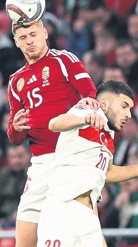Türk önde Türk ileri