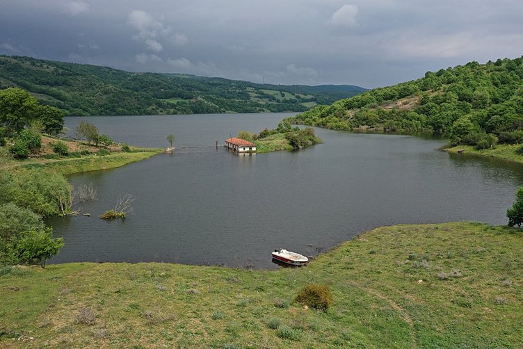 Manyas Barajı’nda su seviyesi yükseldi ortaya bu görüntüler çıktı