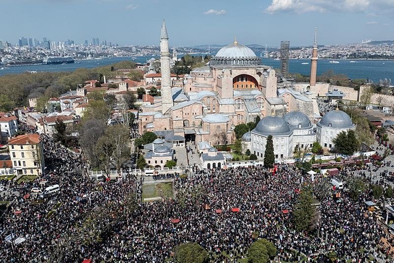 Gazze için on binler yürüdü