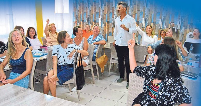 Türkçe dersine gelin