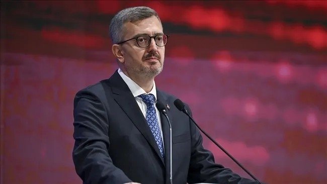AK Parti Sözcüsü Ömer Çelik: Özgür Özel siyaset tarihimizin en ’kalitesiz’ siyasetini yapıyor