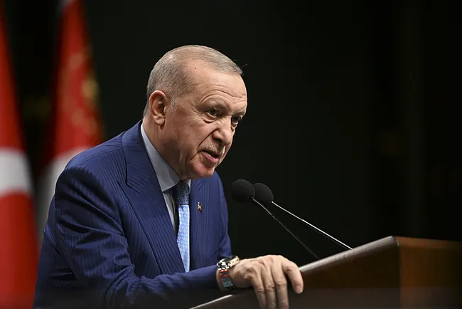 Başkan Erdoğan: Muhalefet ucuz siyaset peşinde koşuyor