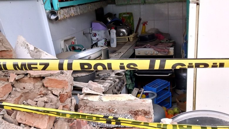 Kütahya’da korkutan patlama! Evin tavanı ve dış duvarı çöktü