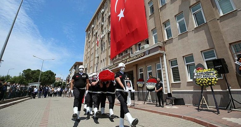 Çanakkale’de görevi başında şehit olan polis Türkmenoğlu için tören