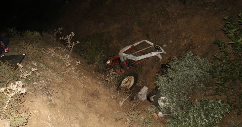 Manisa’da feci kaza: Uçuruma yuvarlanan traktördeki...