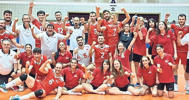 Milli voleybolcular şampiyon oldu