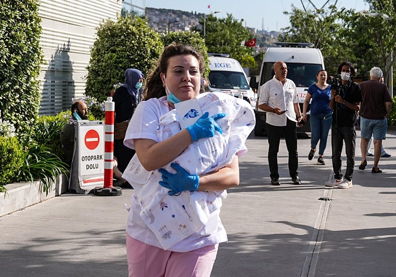 İzmir’de çıkan yangın kontrol altına alındı