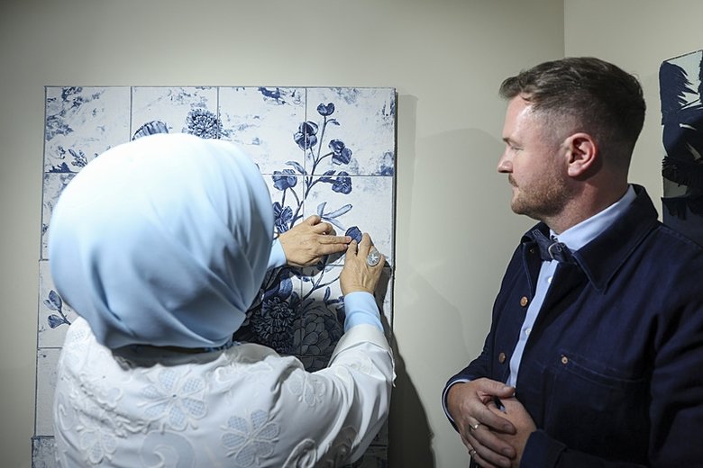 Emine Erdoğan ‘Bahçedeki Sırlar’ sergisinin açılışını yaptı