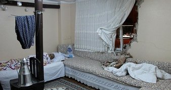 Bodrum’da sular çekildi, adaya yürüyerek geçtiler! Tedirgin eden görüntü