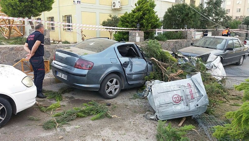 İzmir’de vinç kazası