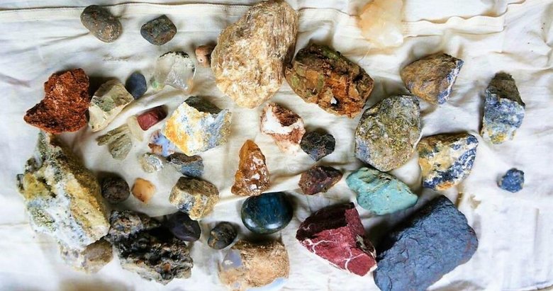 Hepsini dağlarda buldu! Bu taşlar geçim kaynağı oldu