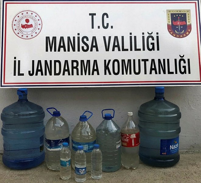 Tam 1500 litre! Salihli’de sahte içki operasyonu