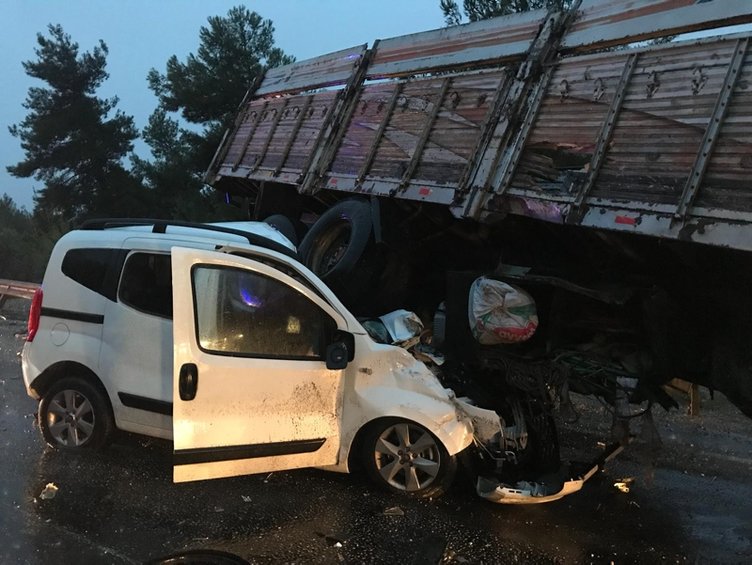 Denizli Pamukkale’de trafik kazası: 1 ölü, 2 yaralı