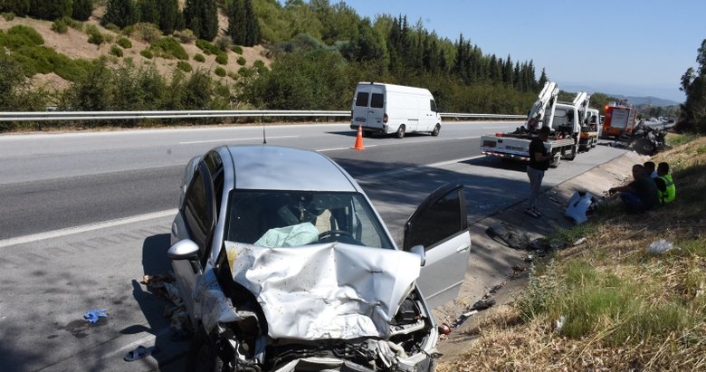 Aydın’da 2 otomobil çarpıştı: 1 ölü, 2 yaralı