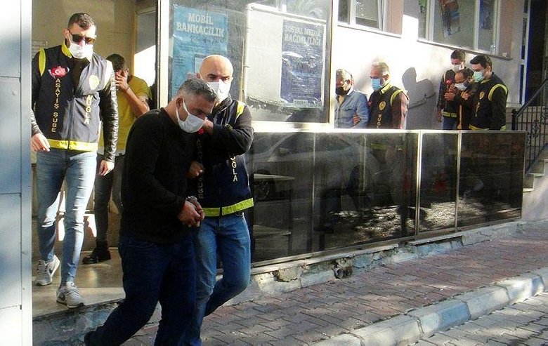 Marmaris’te telefonda 5 milyonluk ziynet eşyası dolandırıcılığına 4 gözaltı