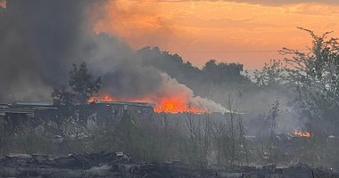 Manisa’da yangın kabusu! Alevler mahalleyi kuşattı