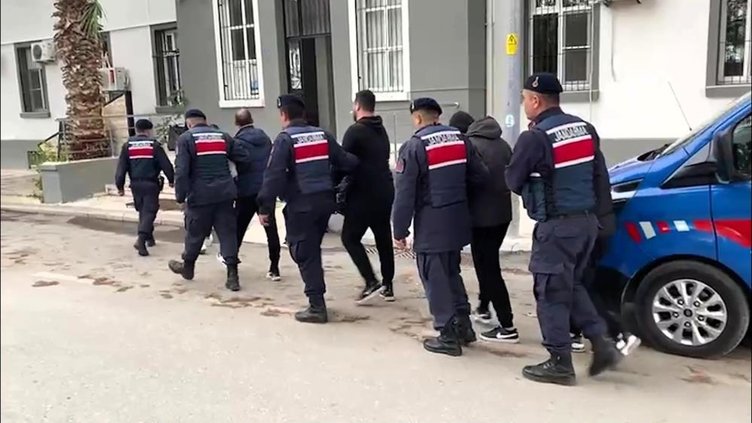 Fuhuş yalanıyla 14 ilde 18 kişiyi 1,5 milyon dolandırdılar! Denizli jandarması adım adım takip ederek çökertti