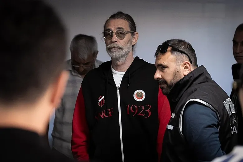 erdal-besikcioglunun-emniyetteki-ifadesi-ortaya-cikti-7-milyon-tlyi-asan-para-transferi-1785669898560.jpeg