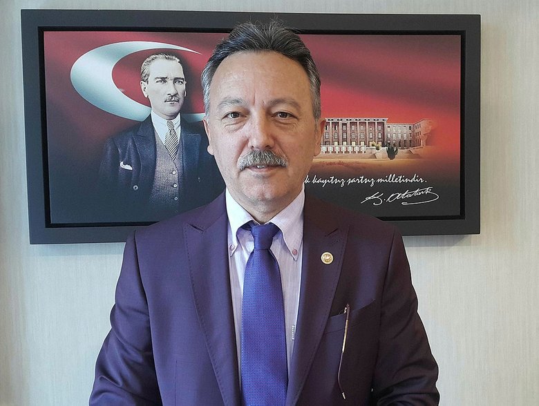 Özel: Üç il tamam İzmir’de performans anketi var