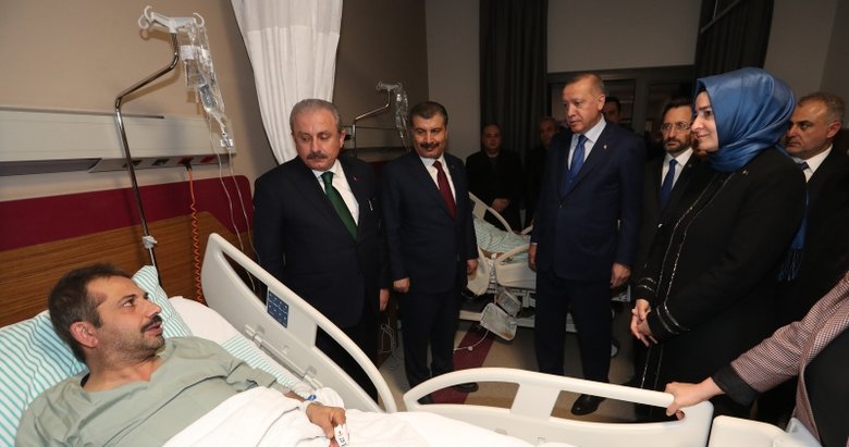 Başkan Erdoğan, Elazığ’daki depremde yaralananları ziyaret etti