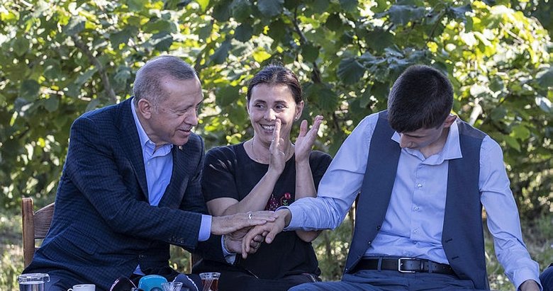 Başkan Erdoğan fındık bahçesinde