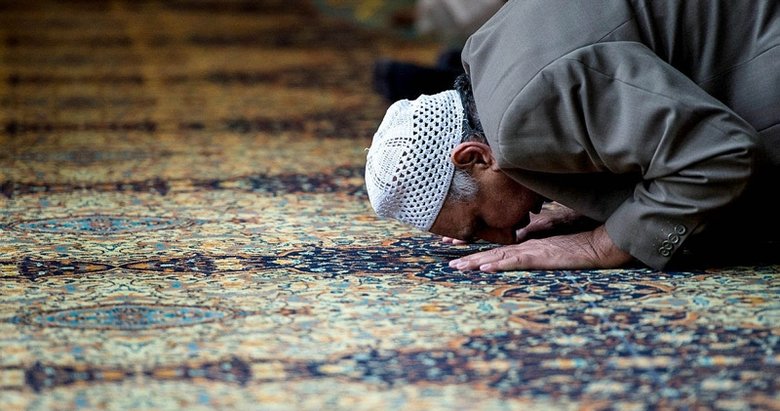 Cuma namazı nasıl kılınır? Cuma namazı kaç rekat?