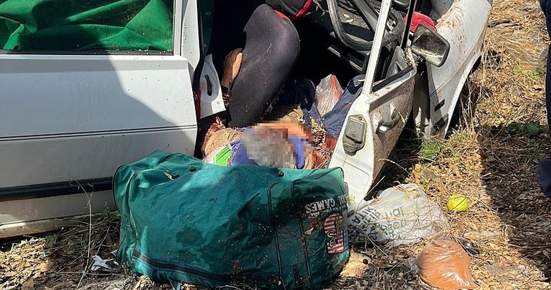 Manisa’da feci kaza: Otomobil yol kenarına uçtu