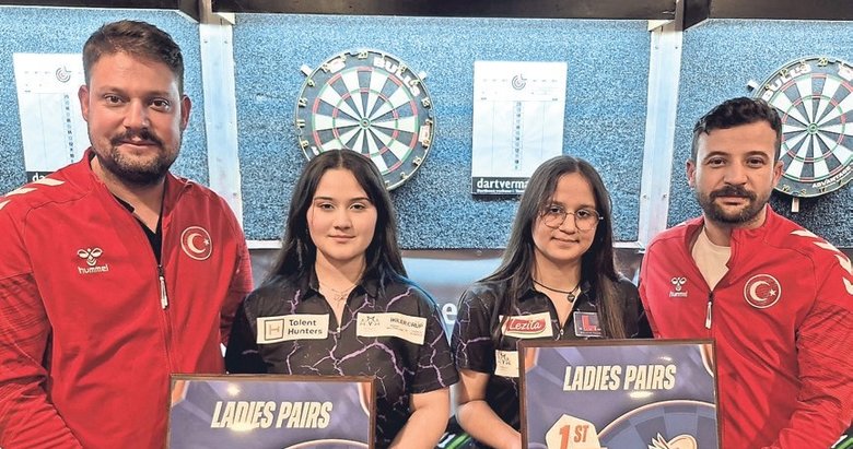 Denizlili dartçılardan altın madalya geldi