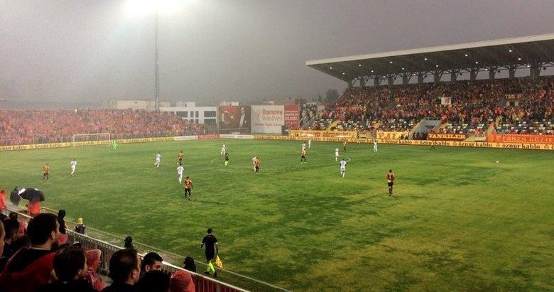 Göztepe - Konyaspor maçında aksilikler