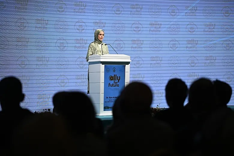 Esra Albayrak: Müslüman kadına biçilen rol hiç değişmedi