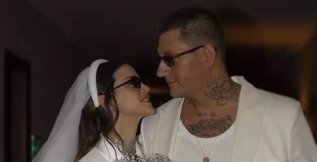 İrem Helvacıoğlu ile Ural Kaspar boşanıyor mu?...