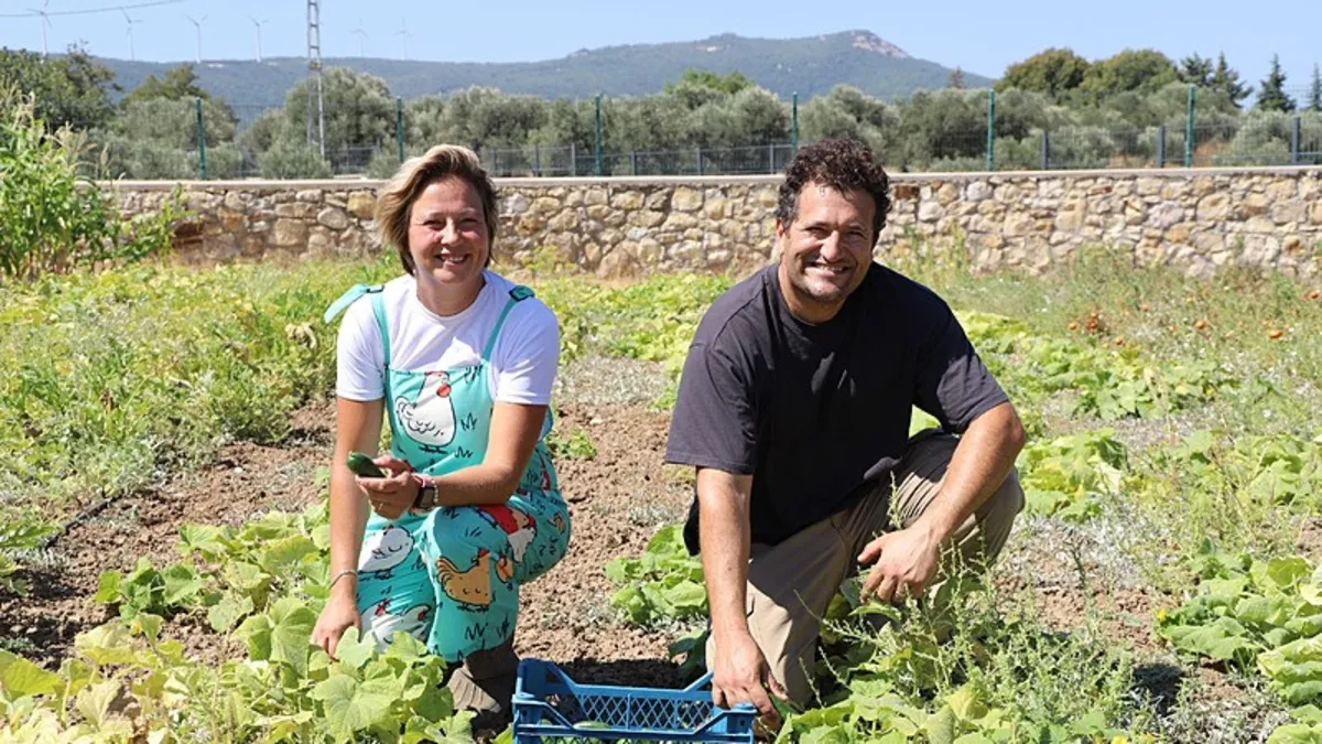 Sırma ve Bekir Gök, İkizleri İçin İzmir Foça'da Organik Çiftlik Kurdu