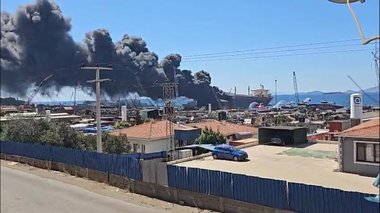 Aliağa’da tanker gemide yangın devam ediyor