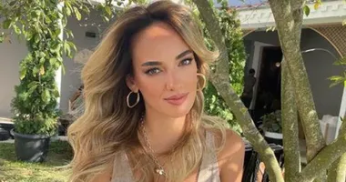 Seda Bakan’dan parmağı açık çizme’ modası!