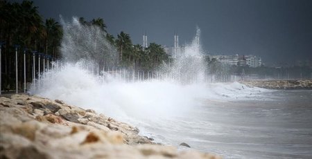 Meteoroloji’den Ege’ye kuvvetli rüzgar uyarısı! 3...