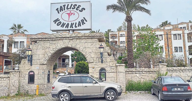 Tatlıses 5 dairesini afetzedelere açtı