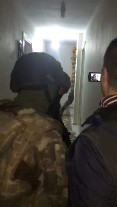 İzmir’de PKK/KCK operasyonu: 21 gözaltı