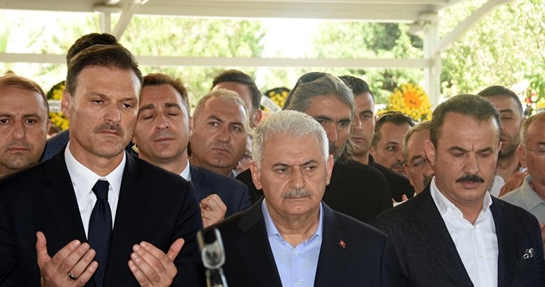 Yeni vekil Alpay Özalan’ın babası toprağa verildi