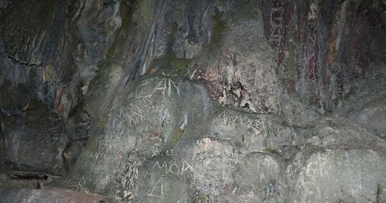 Muğla’da 12 bin yıllık mağarayı tahrip ettiler