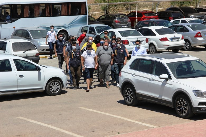Bodrum’da fuhuş çetesi çökertildi! Çetenin aylık geliri dudak uçuklattı