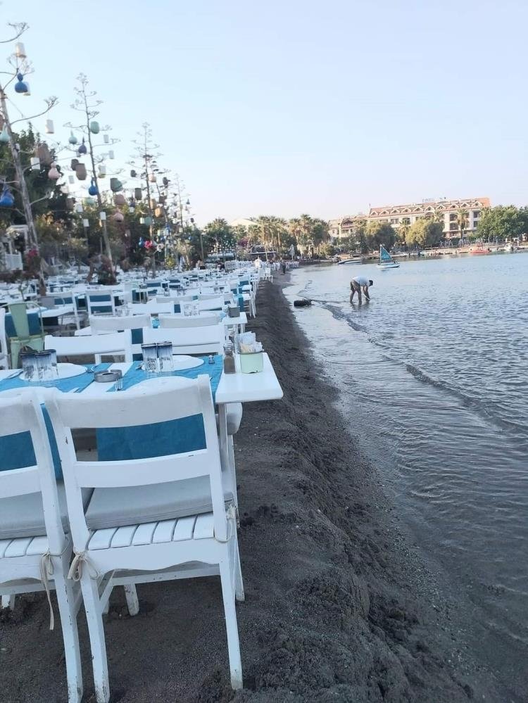 Datça’da vatandaşın parasız denize girebileceği yer kalmadı