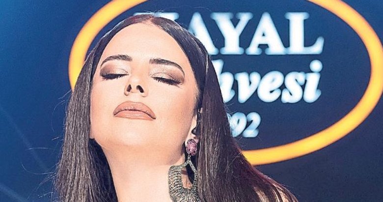 İzmir Simge’yle yangın yerine döndü