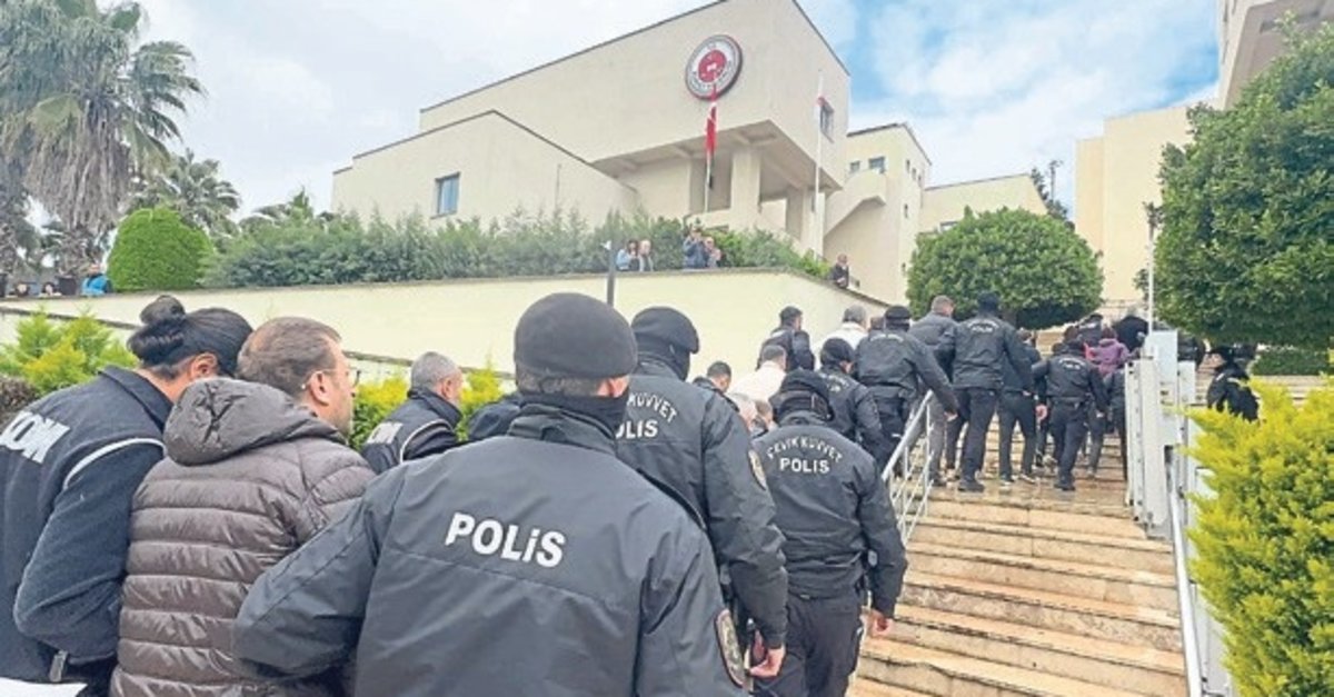 Marmaris’teki rüşvet skandalına 4 tutuklama