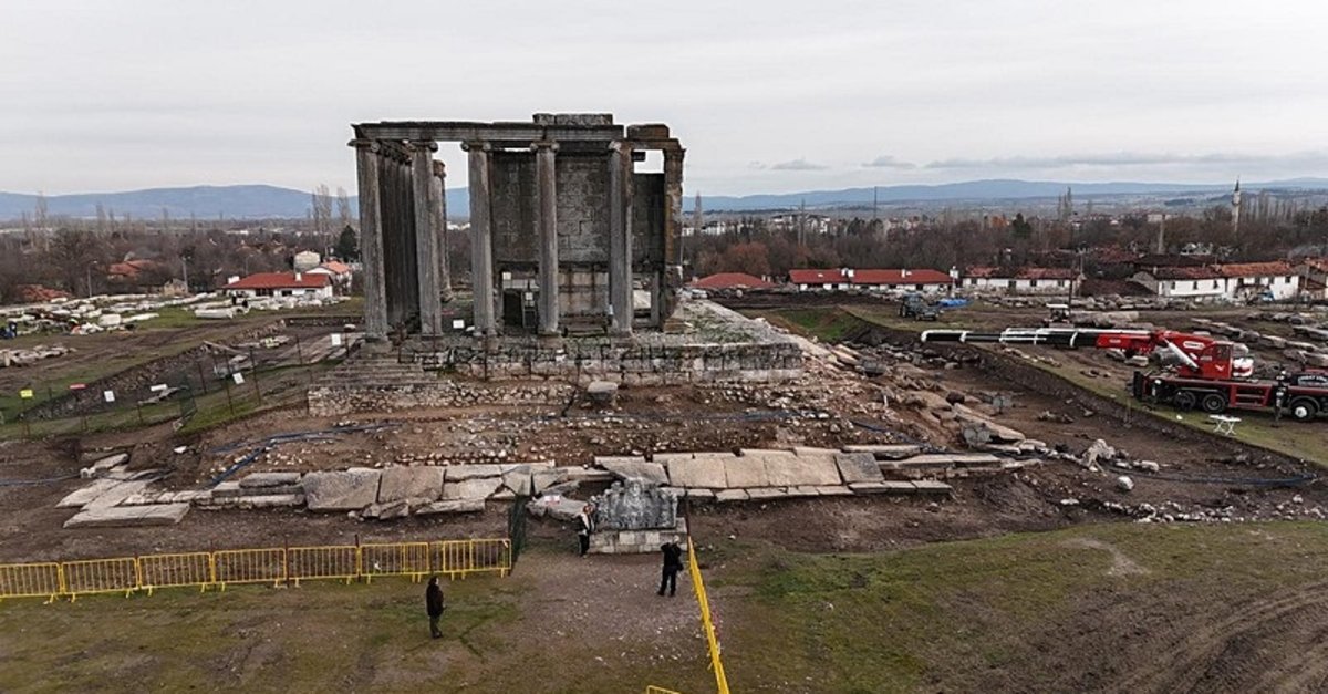 Aizanoi'deki Zeus Tapınağı'nın restorasyon çalışmalarına gelecek yıl başlanacak