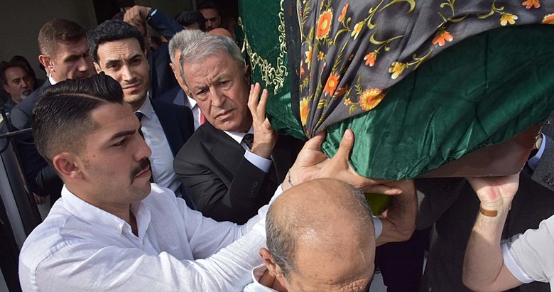 Hulusi Akar’ın acı günü... İzmir’de defnedildi